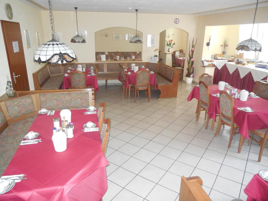 Hotel Garni Am Hechenberg Mainz Bagian luar foto