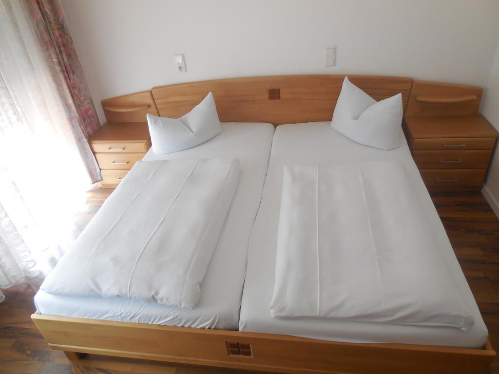 Hotel Garni Am Hechenberg Mainz Ruang foto